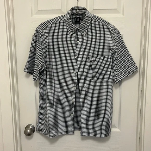 GAP button down - Picture 1 of 4